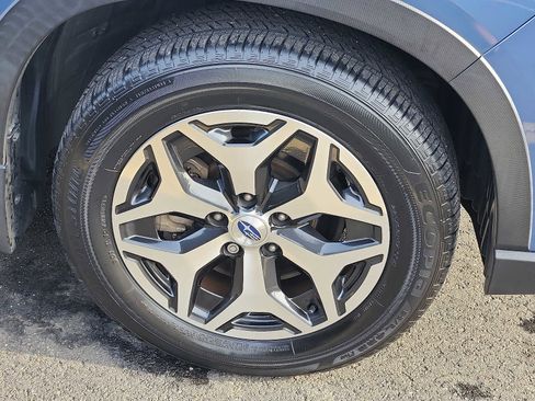 Used 2021 Subaru Forester Premium image 7