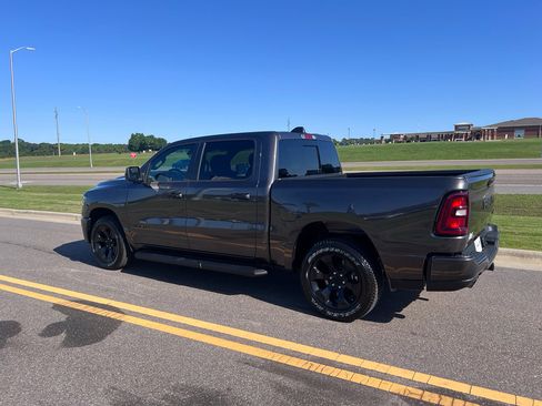 New 2026 RAM 1500 Express AWD/4WD image 7