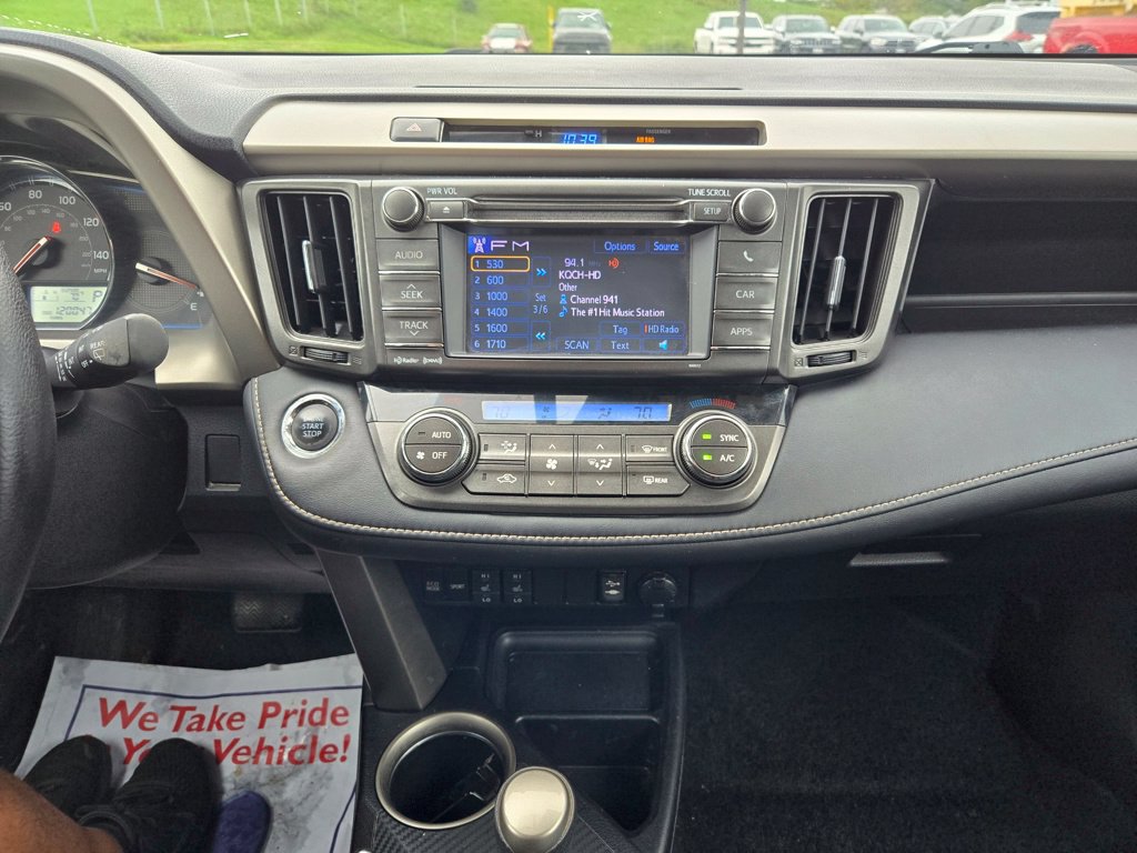 Used 2013 Toyota RAV4 Limited AWD/4WD image 20