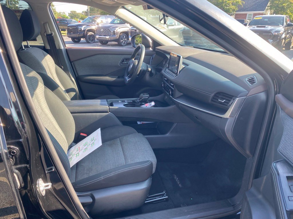 Used 2021 Nissan Rogue S FWD image 15