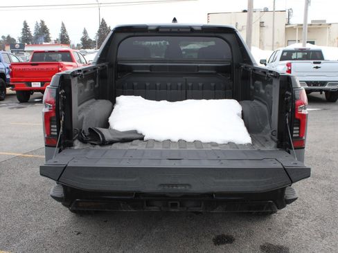 New 2024 Chevrolet Silverado EV RST AWD/4WD image 8