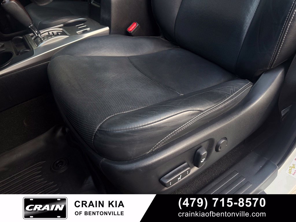 Used 2019 Toyota 4Runner Limited AWD/4WD image 24