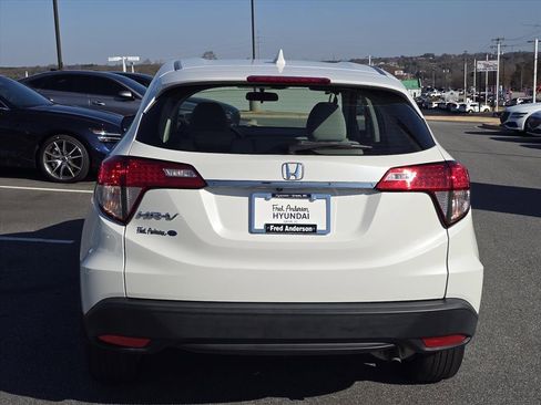 Used 2021 Honda HR-V LX image 4