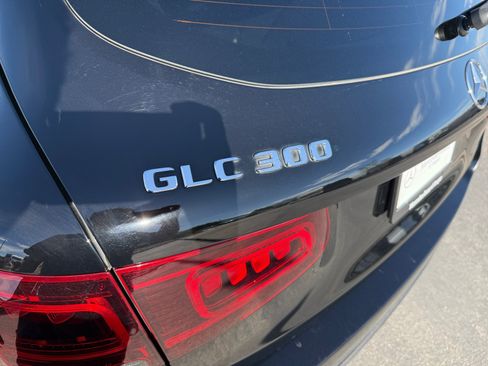 Used 2022 Mercedes-Benz GLC 300 4MATIC image 24