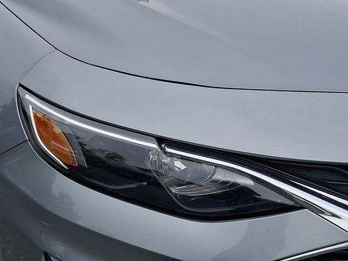 Used 2024 Chevrolet Malibu LT FWD image 9