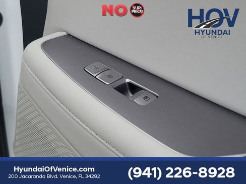 Used 2024 Hyundai Palisade Limited FWD image 29