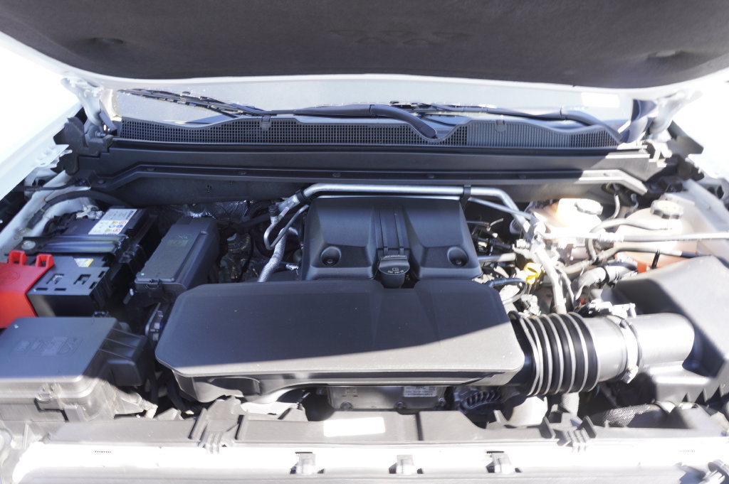 Certified 2025 Chevrolet Colorado Trail Boss AWD/4WD image 7