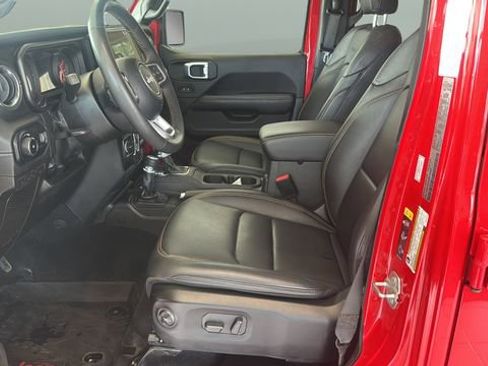 Used 2024 Jeep Wrangler Sahara w/ Technology Group image 7