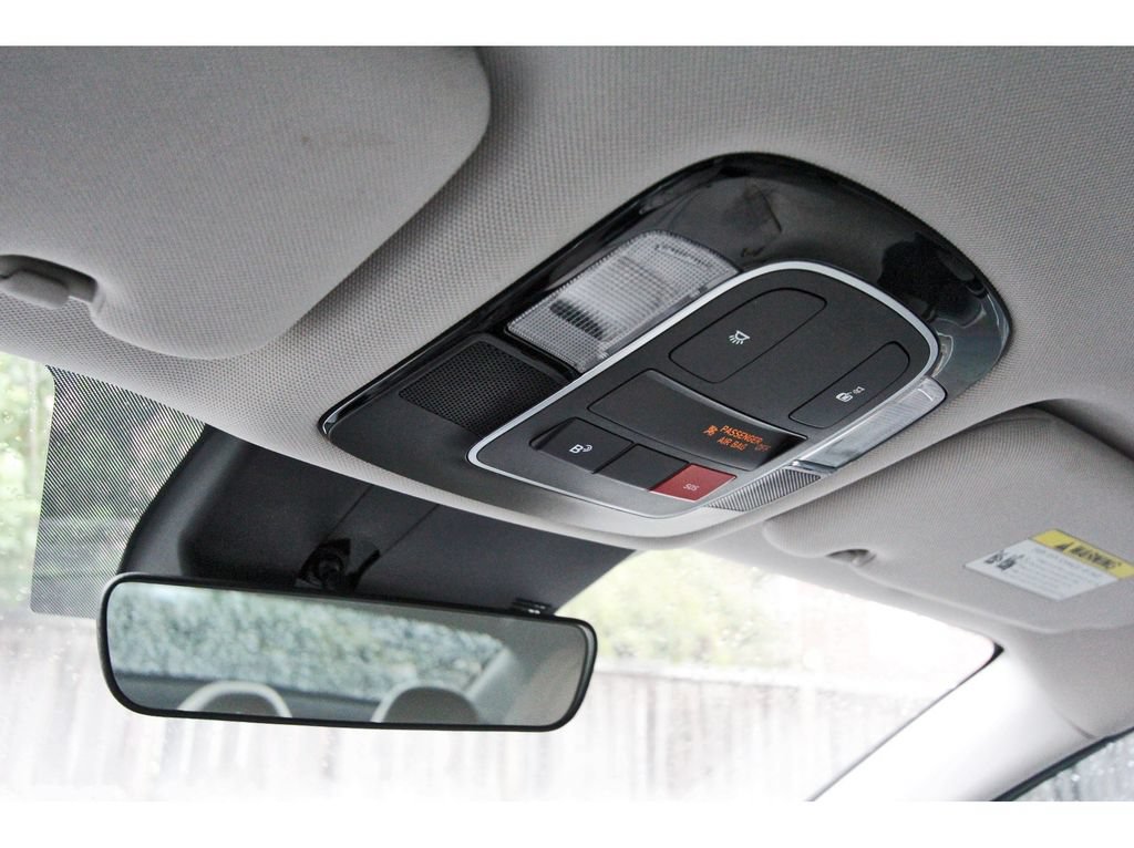 Used 2025 Hyundai Sonata SE FWD image 24