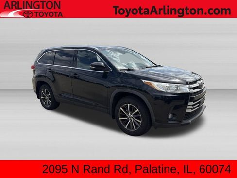 Used 2019 Toyota Highlander XLE AWD/4WD image 1