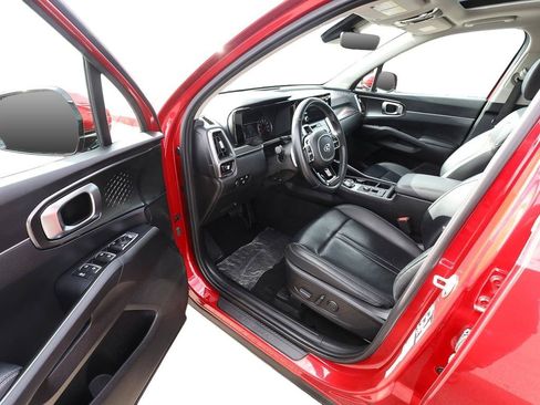 Used 2021 Kia Sorento EX FWD image 12