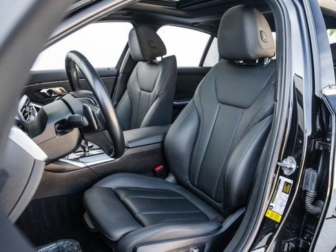 Used 2019 BMW 330i 330i w/ Parking Assistance Package image 4