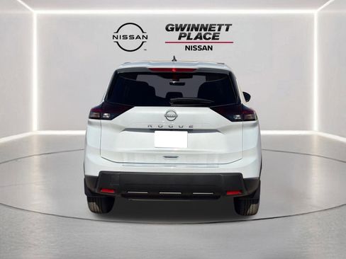 New 2026 Nissan Rogue SV FWD image 4