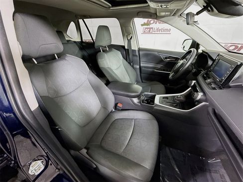 Certified 2022 Toyota RAV4 XLE image 32