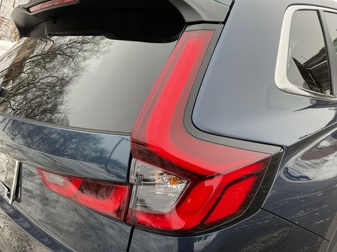 Used 2025 Honda CR-V EX-L image 31