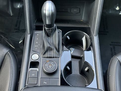 Used 2023 Volkswagen Atlas SEL R-Line AWD/4WD image 33
