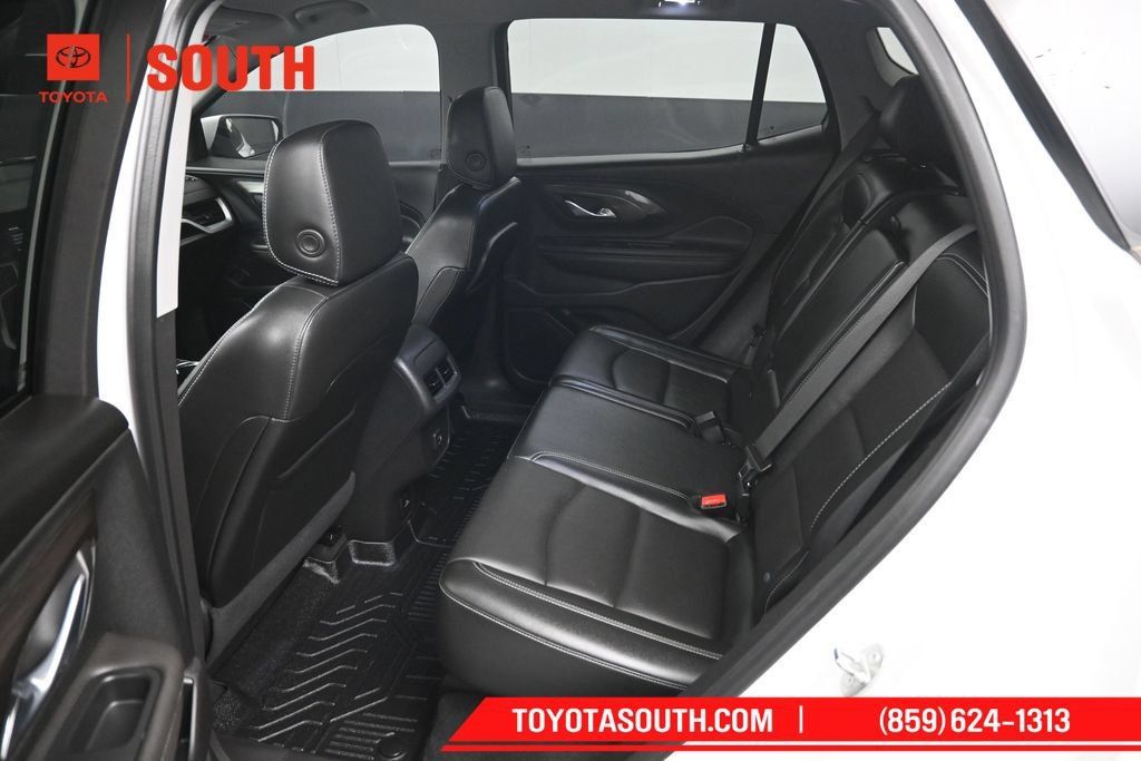 Used 2023 GMC Terrain SLT FWD image 10