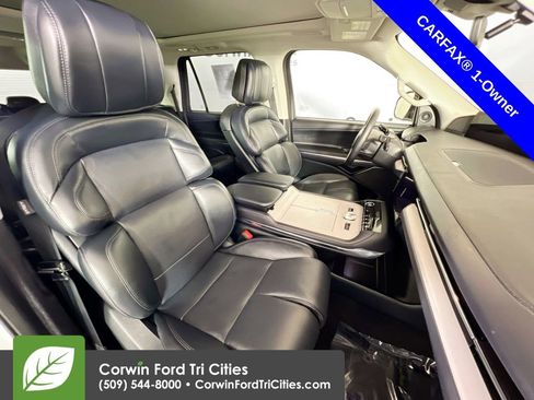 Used 2025 Lincoln Navigator L Reserve image 19