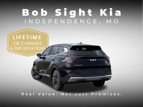 New 2026 Kia Sportage LX FWD image 4