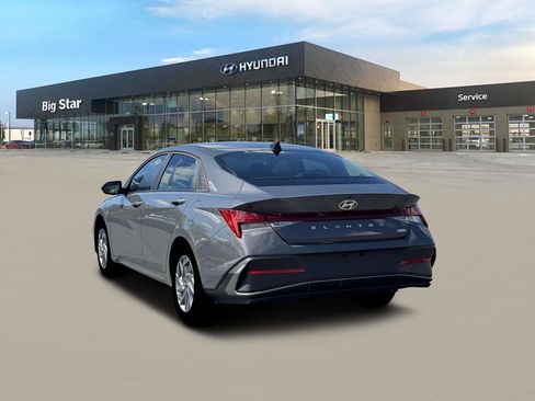 New 2026 Hyundai Elantra Blue FWD image 5
