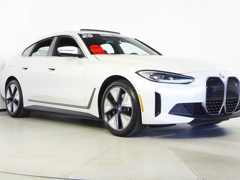 Certified 2023 BMW i4 eDrive35 RWD image 4
