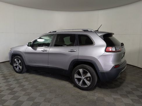 Used 2019 Jeep Cherokee Limited FWD image 3