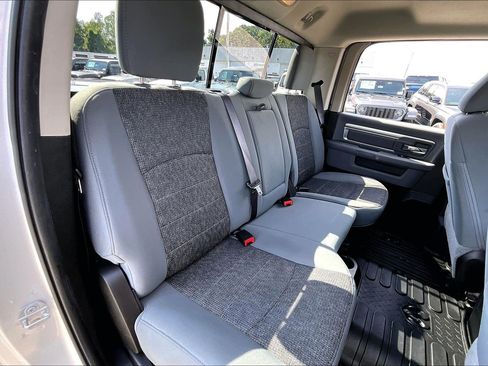 Used 2019 RAM 1500 Lone Star RWD image 22