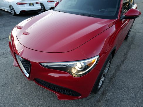 Used 2018 Alfa Romeo Stelvio Ti Sport image 78