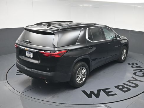 Used 2023 Chevrolet Traverse LT FWD image 34