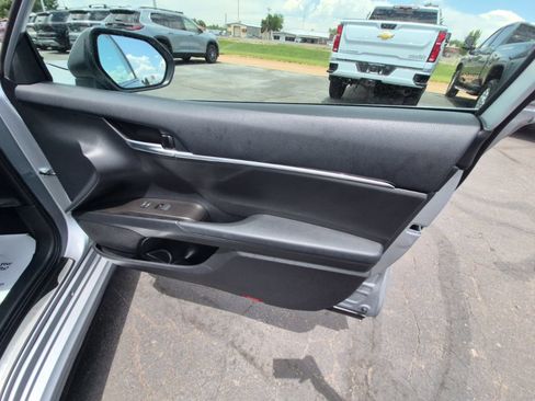 Used 2024 Toyota Camry SE FWD image 38