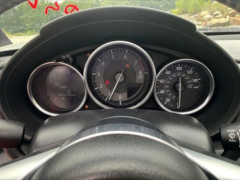 Used 2016 MAZDA MX-5 Miata Sport image 18