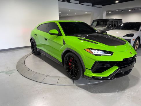 Used 2024 Lamborghini Urus Performante AWD/4WD image 11