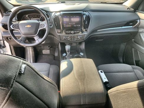 Certified 2023 Chevrolet Traverse LT FWD image 19