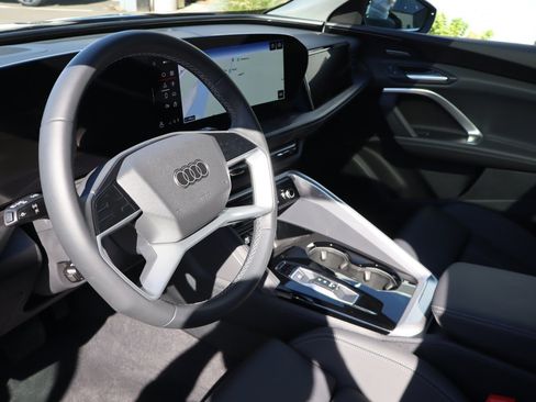Used 2025 Audi Q5 Prestige AWD/4WD image 12