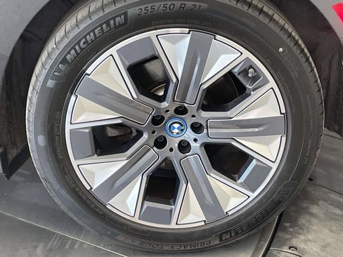 Used 2024 BMW iX xDrive50 AWD/4WD image 13
