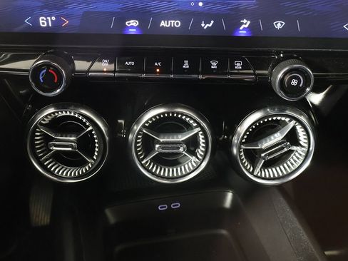 Used 2025 Chevrolet Blazer EV LT FWD image 44