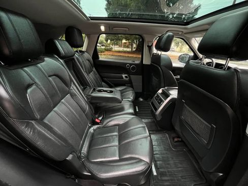 Used 2016 Land Rover Range Rover Sport SE image 11