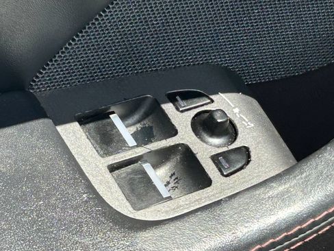 Used 2015 Jaguar F-TYPE S RWD image 27