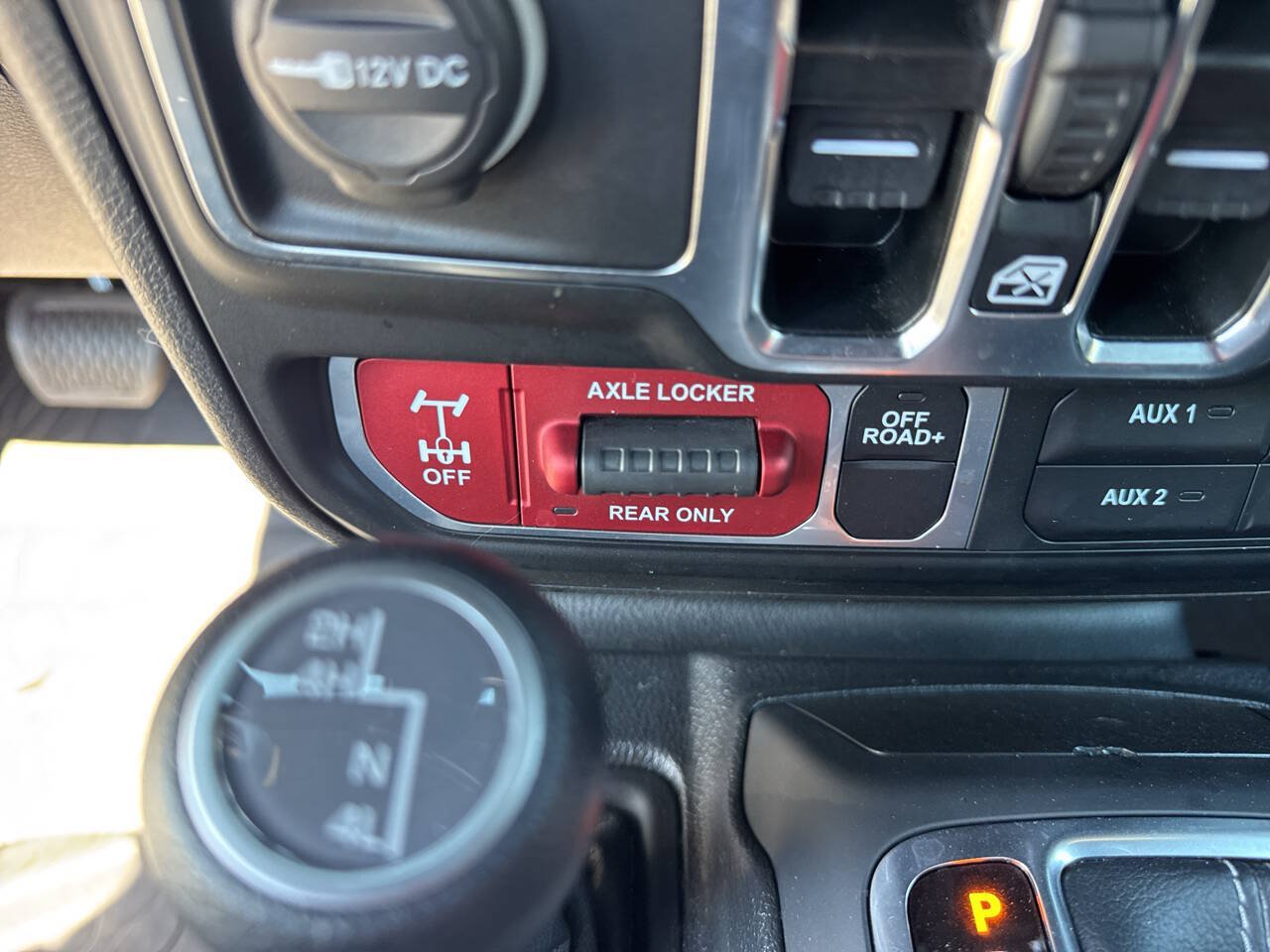 Used 2024 Jeep Wrangler Unlimited Sport AWD/4WD image 29