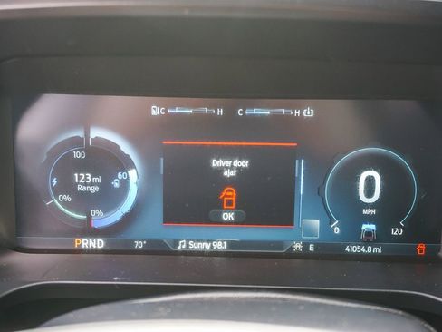 Used 2022 Ford F150 Lightning Lariat AWD/4WD image 22