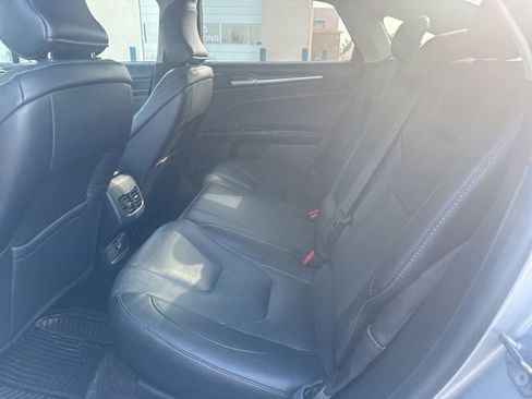 Used 2019 Ford Fusion Titanium image 11