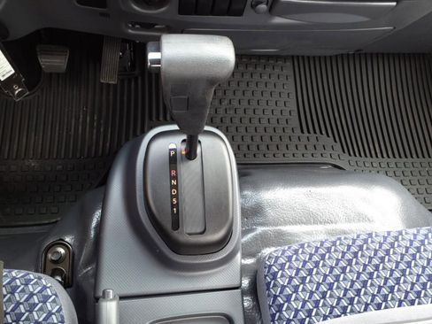 New 2025 Chevrolet Low Cab Forward image 10