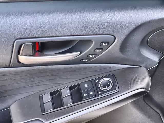Used 2023 Lexus IS 350 F Sport RWD image 30