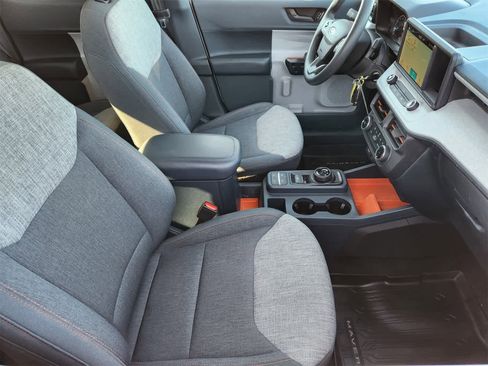 Used 2023 Ford Maverick XLT image 14