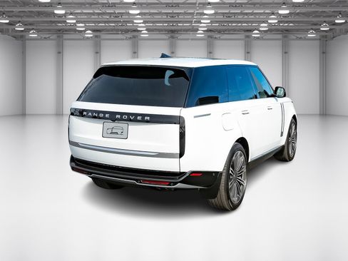 New 2025 Land Rover Range Rover Autobiography image 5