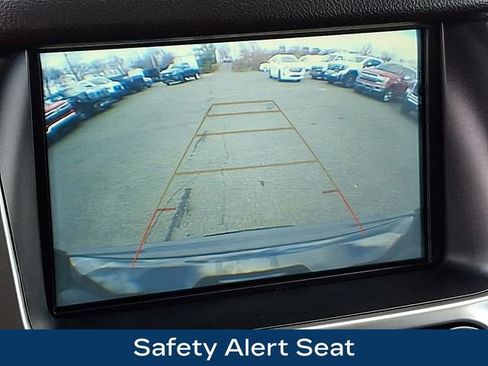 Used 2020 Chevrolet Suburban Premier image 24