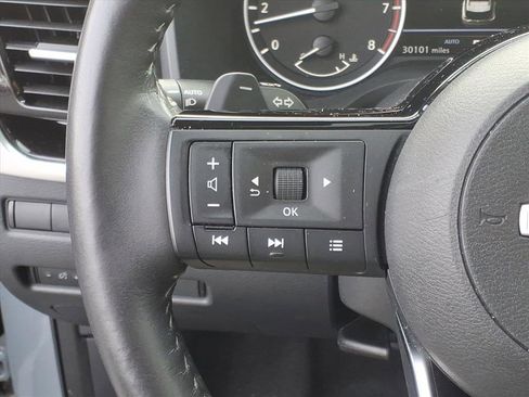 Used 2023 Nissan Rogue SL w/ SL Premium Package image 20