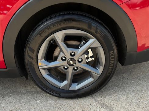 Used 2025 Kia K4 FWD image 9