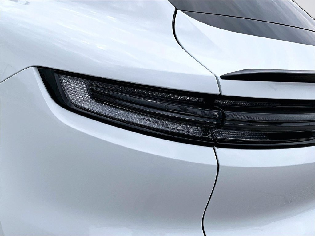 Certified 2025 Porsche Cayenne S AWD/4WD image 21