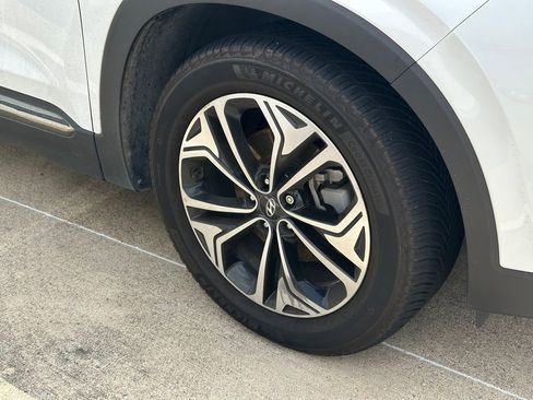 Used 2020 Hyundai Santa Fe Limited image 6